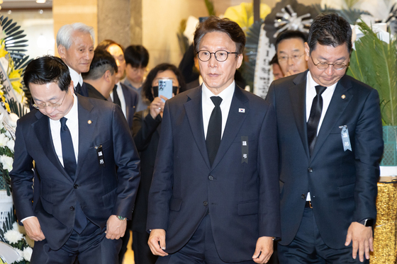 김민석·장동혁·오세훈에 김부겸·이낙연까지…故최형우 조문 행렬(종합2보)