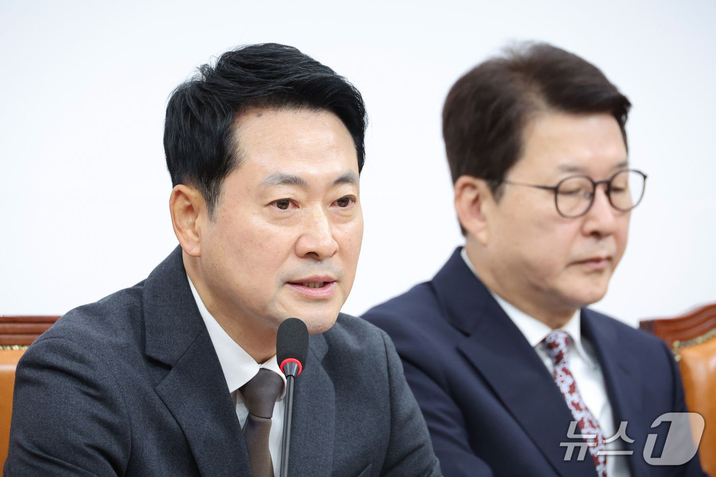 (서울=뉴스1) 신웅수 기자 = 장동혁 국민의힘 대표가 26일 서울 여의도 국회에서 열린 최고위원회의에서 발언하고 있다. 2026.10.26/뉴스1