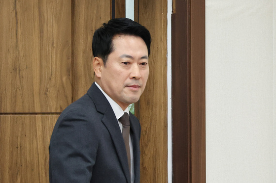 장동혁, 與 'AI 판사' 도입 주장에 "그 대통령에 그 여당"