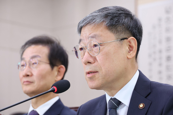 법원행정처장 "대법원장 따라 법원 판단 달라진다? 지나친 사법부 폄하"