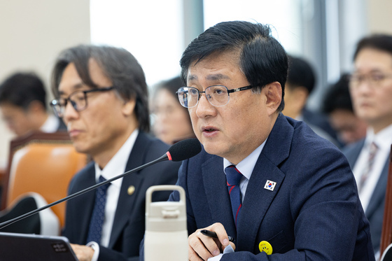 기후장관 "석탄발전 최소출력 하향 검토"…ESS 망비용도 감면 추진