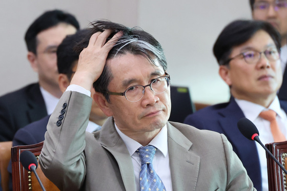 공수처장, '황제골프' 논란에 "신분상 수사 대상…범죄 여부는 따져봐야"