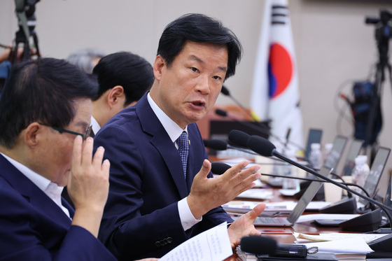 [국감] 국정감사 질의하는 박균택 의원