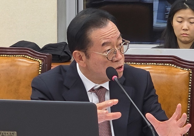 한전 사외이사 자기소개서 보니 '탄핵·운동권' 얘기만...'낙하산' 비판