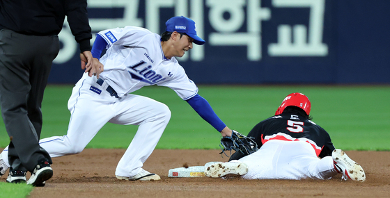 김도영, 빠른 스피드로 도루 성공