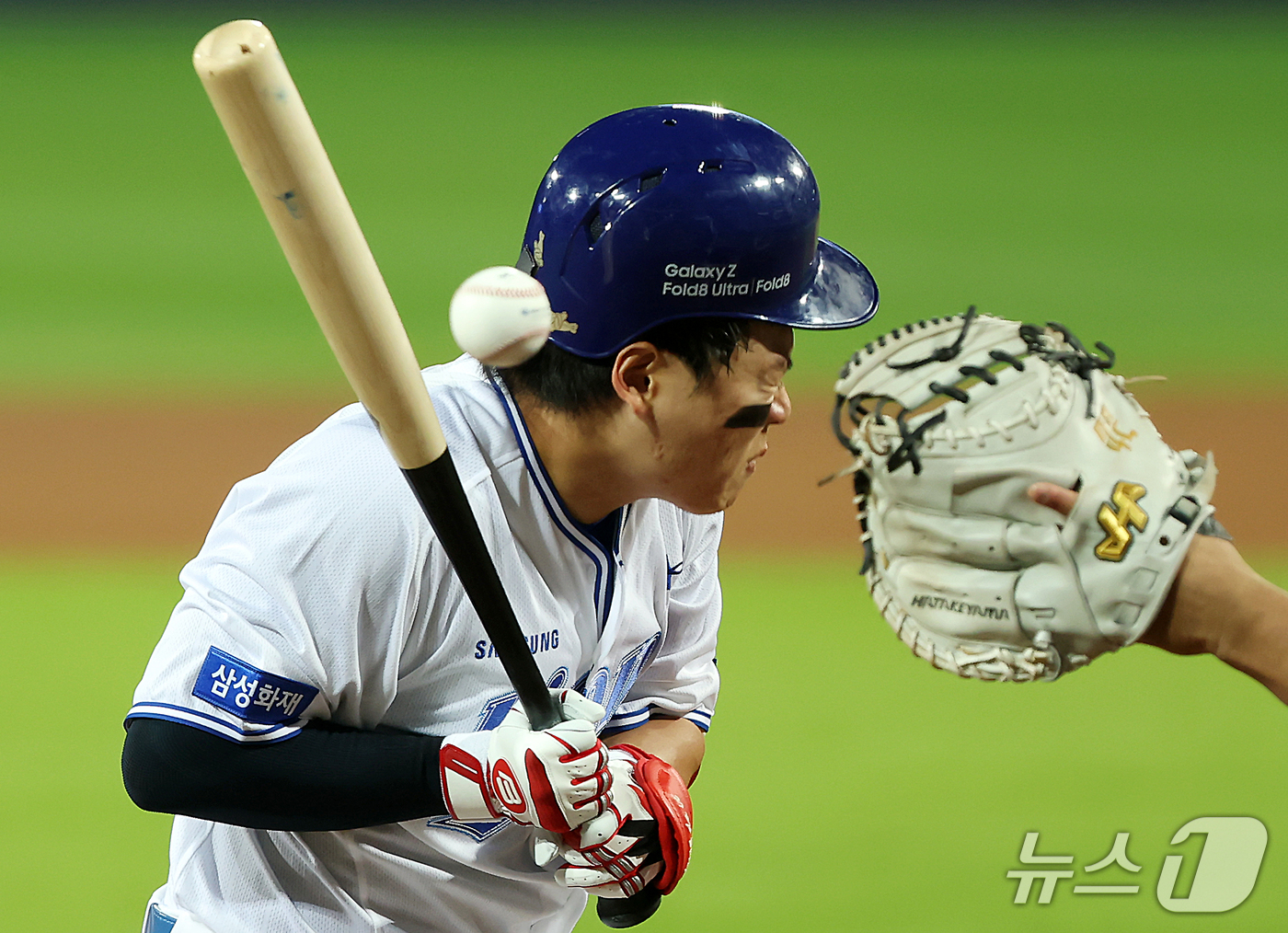 (대구=뉴스1) 공정식 기자 = 26일 오후 대구 삼성라이온즈파크에서 열린 프로야구 2026 신한 SOL KBO 포스트시즌 플레이오프 1차전 KIA 타이거즈와 삼성 라이온즈의 경기 …