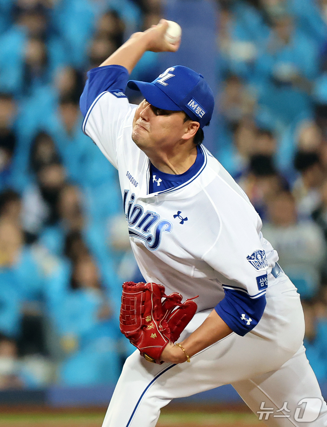 (대구=뉴스1) 김진환 기자 = 26일 오후 대구 삼성라이온즈파크에서 열린 프로야구 2026 신한 SOL KBO 포스트시즌 플레이오프 1차전 KIA 타이거즈와 삼성 라이온즈의 경기 …