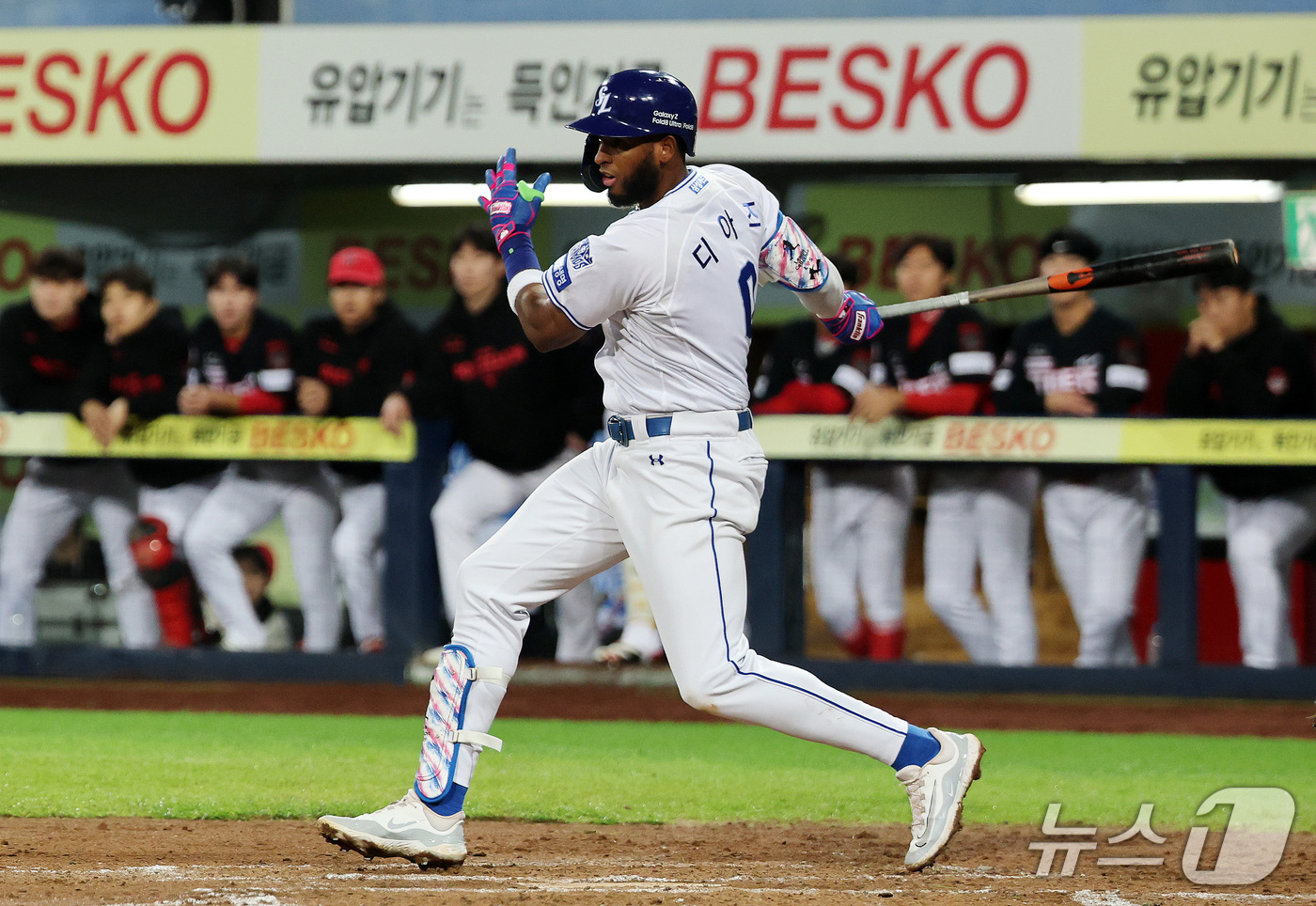 (대구=뉴스1) 박지혜 기자 = 26일 오후 대구 삼성라이온즈파크에서 열린 프로야구 2026 신한 SOL KBO 포스트시즌 플레이오프 1차전 KIA 타이거즈와 삼성 라이온즈의 경기 …