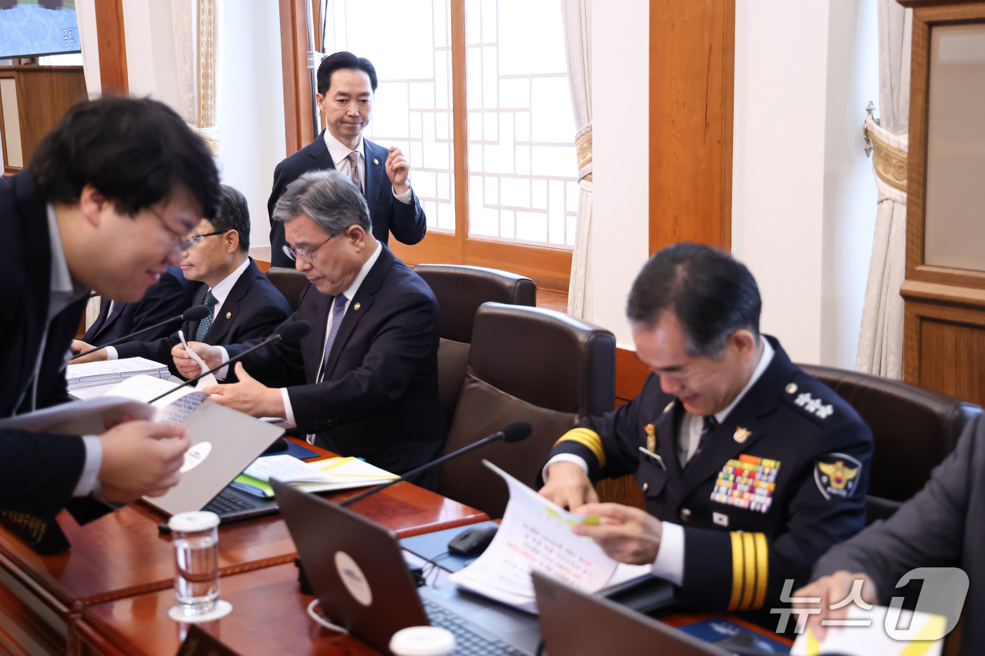 (서울=뉴스1) 이재명 기자 = 김지용 중대범죄수사청장이 27일 청와대에서 열린 국무회의에 참석하고 있다. (청와대통신사진기자단) 2026.10.27/뉴스1