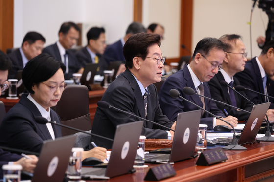 국무회의 발언하는 이재명 대통령