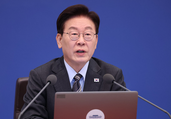 국무회의 발언하는 이재명 대통령