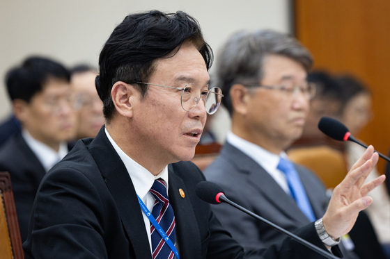 [국감] 김영훈 고용노동부 장관, 종합감사 답변