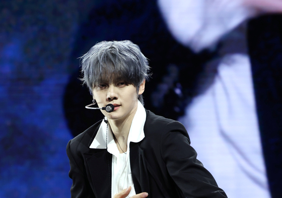 김규빈, 자체발광