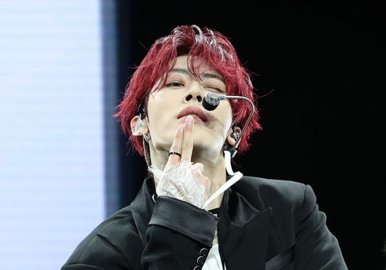 앤더블 리키, 윙크