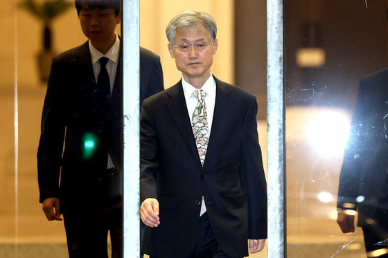 퇴근하는 조희대 대법원장