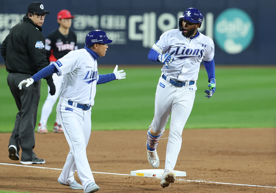 'PO 2차전' 삼성 디아즈, 투런포 쾅!