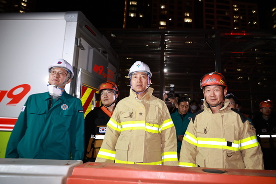 오세훈 서울시장, 구룡마을 화재 상황 살펴