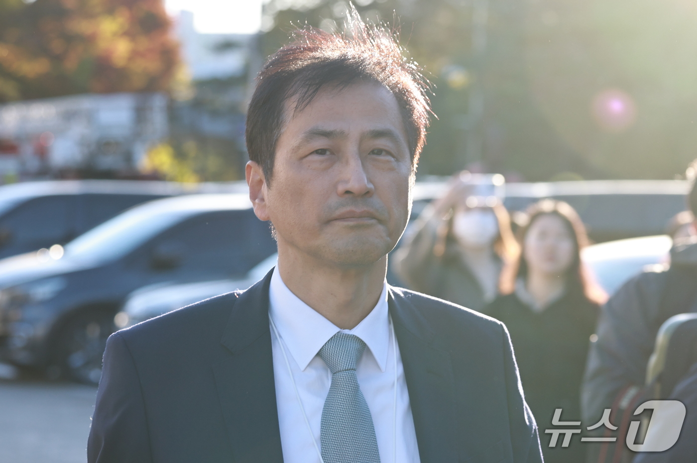 (서울=뉴스1) 구윤성 기자 = 6·3 지방선거 투표용지 부족사태 등을 수사하는 이태한 특별검사가 28일 투표지 247만여장의 위조 여부 등 검증을 위해 서울 송파구 올림픽공원에 …