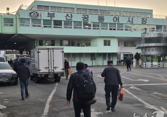 전국 초겨울 추위…설악산 -6.4도, 부산 어시장 '화롯불' 등장(종합)