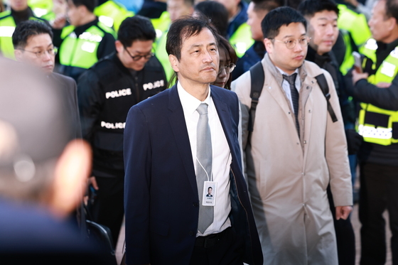 핸드볼경기장 향하는 선관위 특검팀