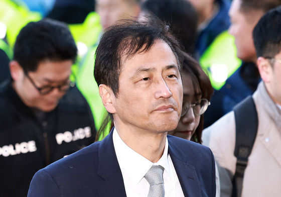 핸드볼경기장 내부 진입하는 이태한 특별검사