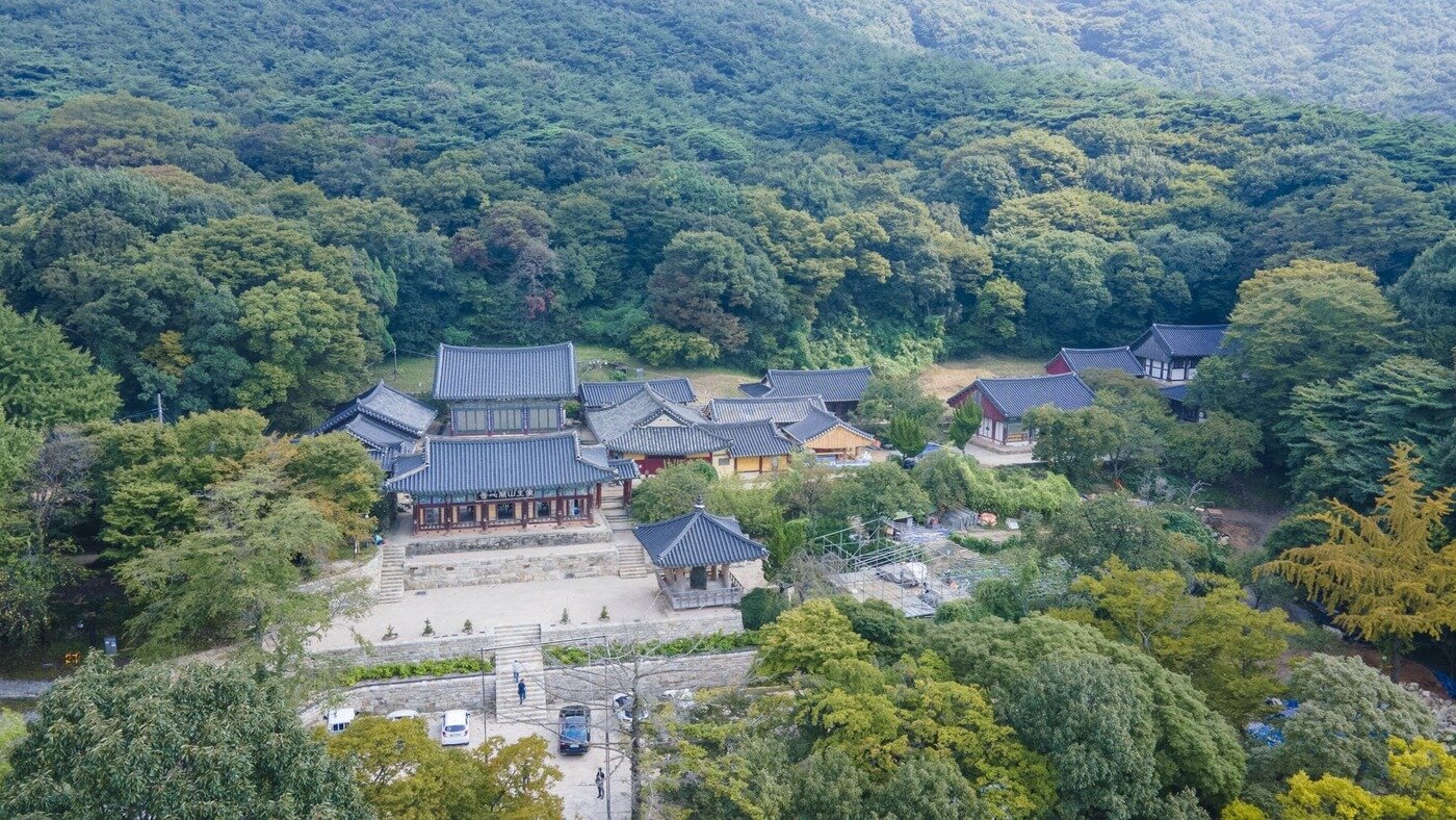 본문 이미지 - 서산 개심사 전경.(충남도 제공. 재판매 및 DB 금지)/뉴스1