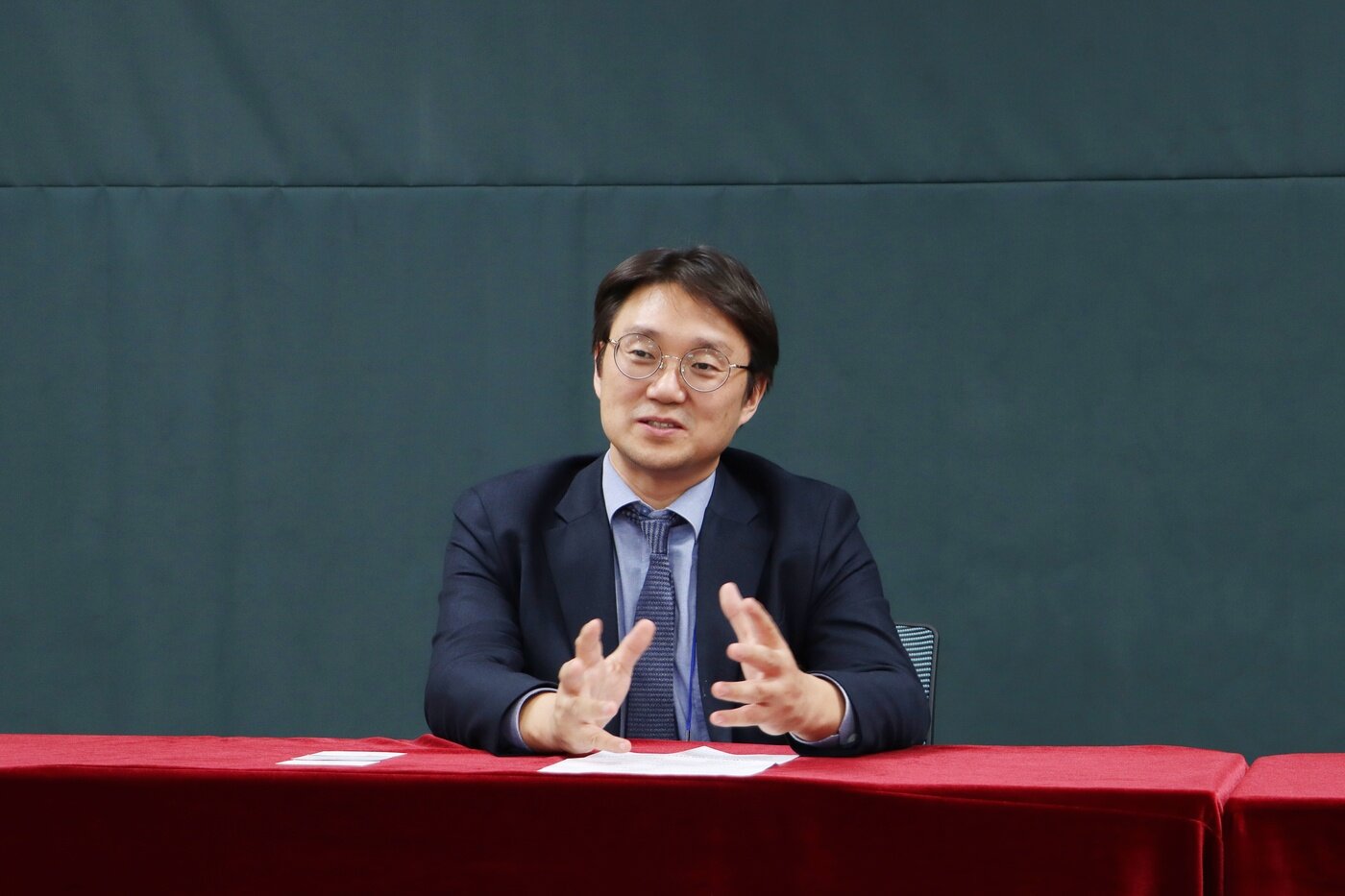 본문 이미지 - 김용균 한림대춘천성심병원 감염내과 교수가 27일 한림대성심병원에서 인터뷰를 하고 있다. (병원 제공)