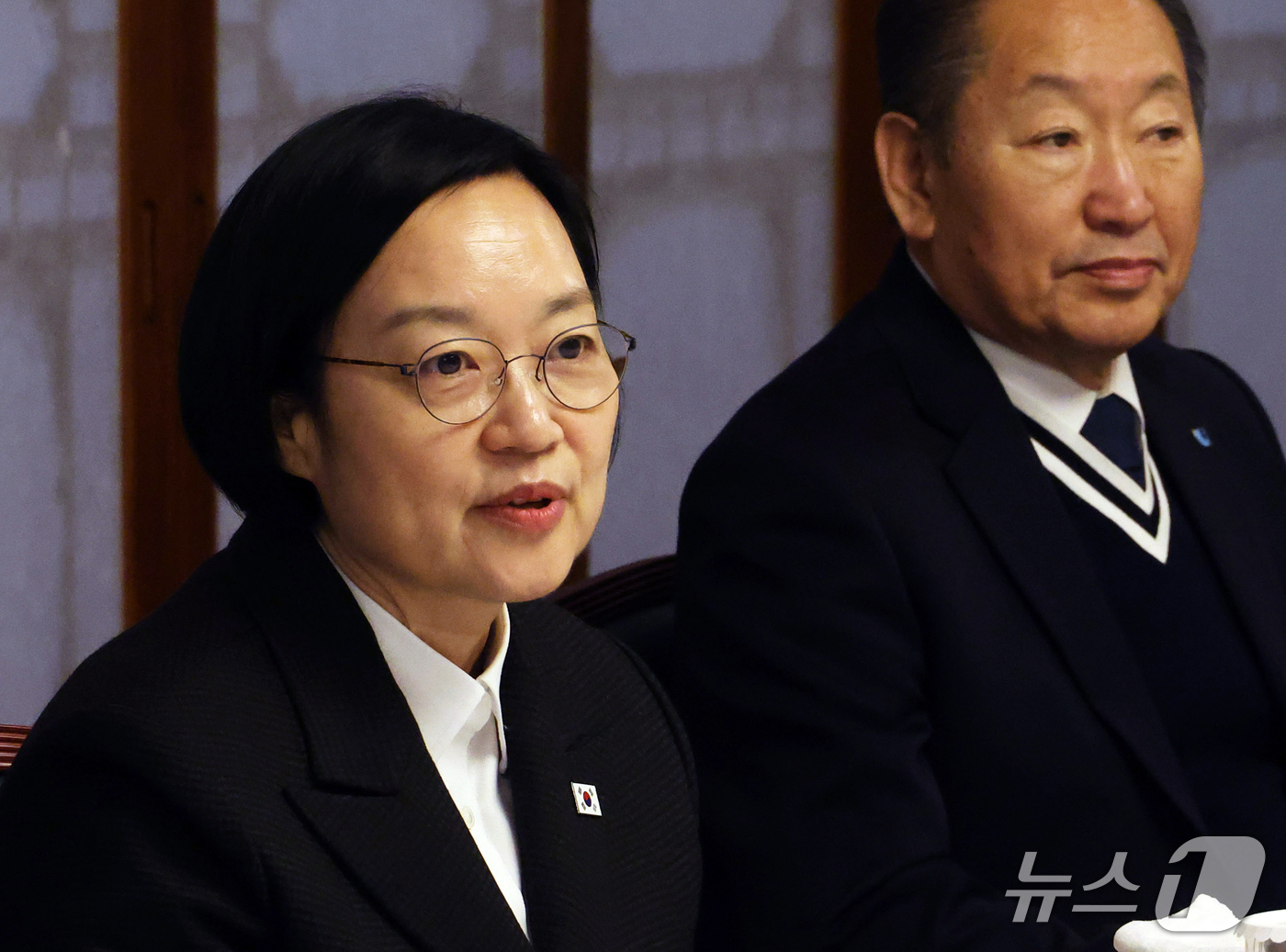 (서울=뉴스1) 오대일 기자 = 한성숙 국무총리가 28일 서울 종로구 국무총리 서울공관에서 열린 전국상인연합회 오찬간담회에서 모두발언을 하고 있다. (공동취재) 2026.10.28 …