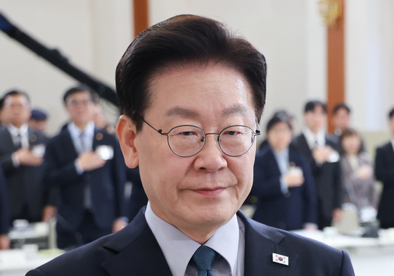 국민의례하는 이재명 대통령