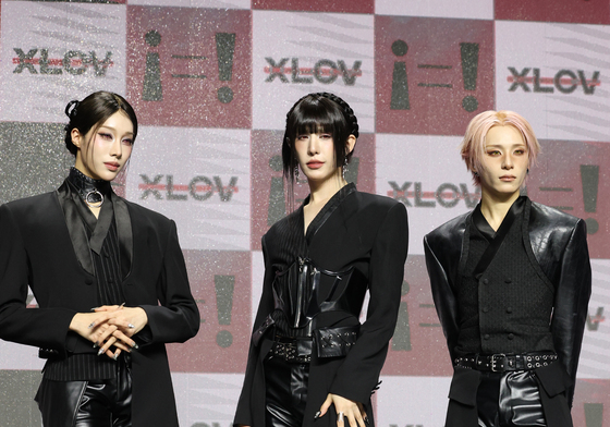 엑스러브, 독보적인 카리스마