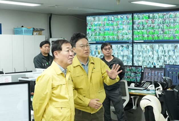 "소방 시설·대피로 점검…한유원 이태식 대표, 행복한百 안전 살펴