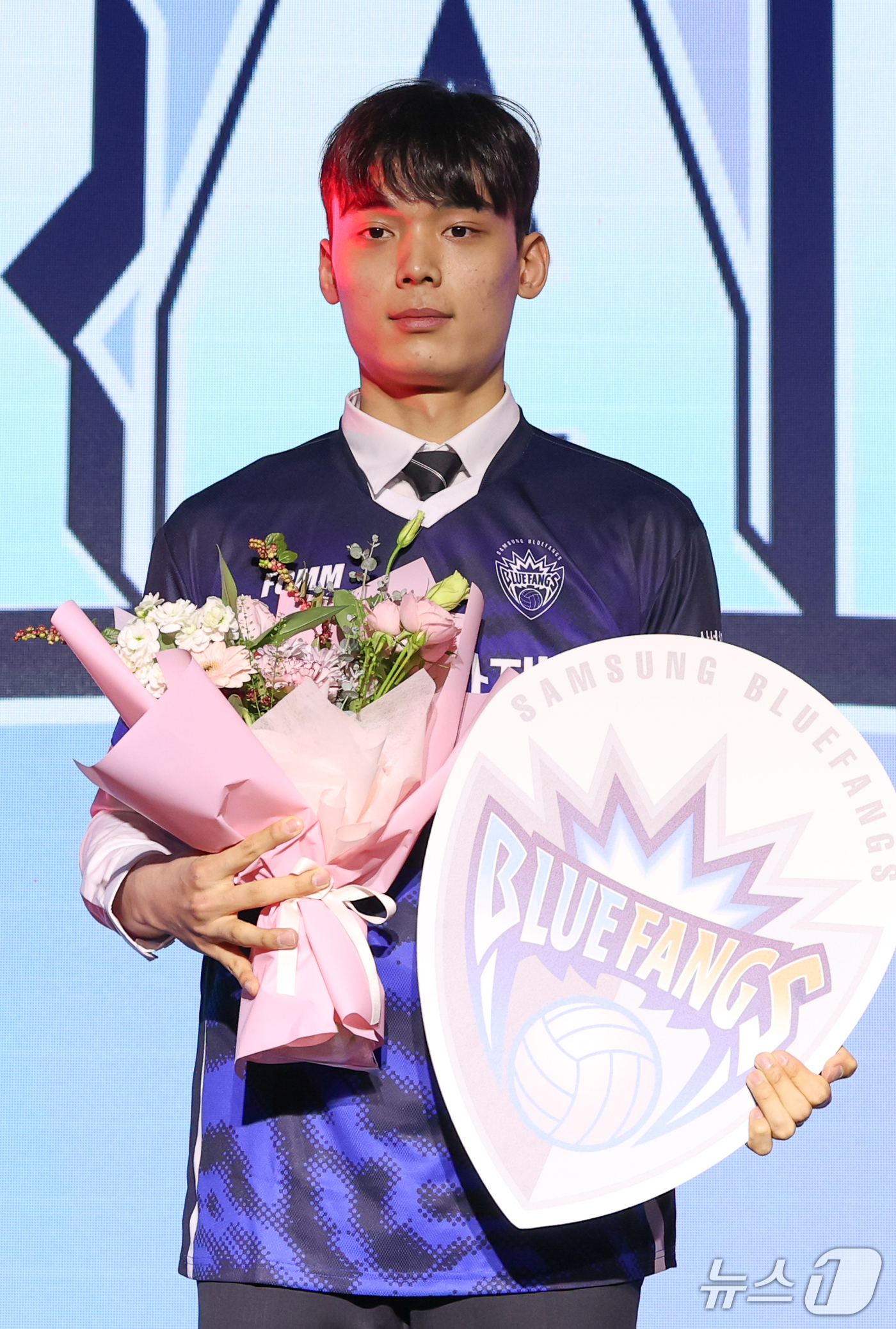 (서울=뉴스1) 안은나 기자 = 인하대 임인규가 28일 서울 강서구 메이필드호텔에서 열린 2026~2027 한국배구연맹(KOVO) 남자 신인선수 드래프트에서 삼성화재로부터 1라운드 …