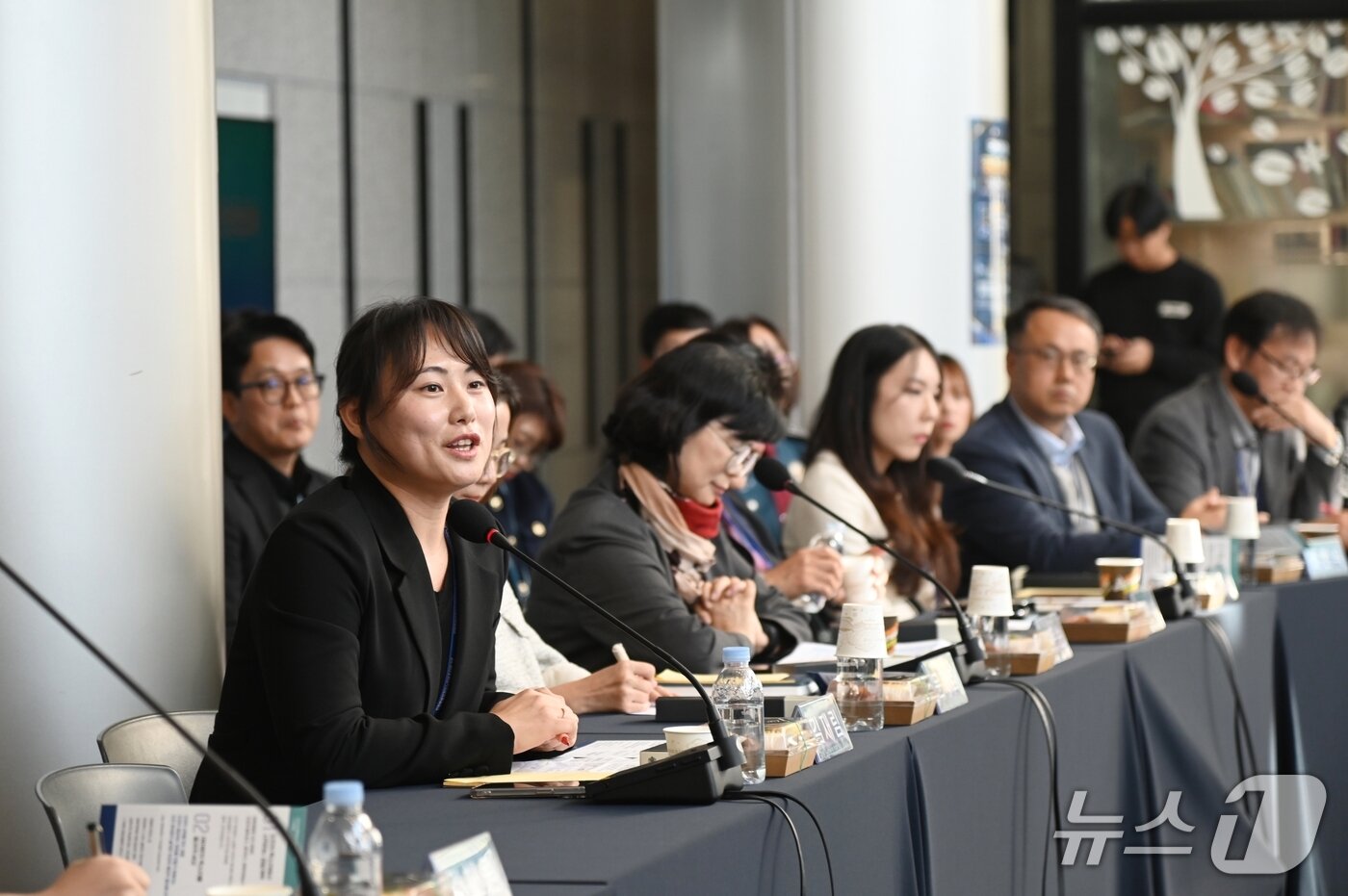 본문 이미지 - 강원경찰청은 28일 청사에서 도민들이 현장에서 체감한 치안 관련 불편 사항과 개선 과제를 직접 듣는 '도민 경청회'를 개최했다.(강원경찰청 제공. 재판매 및 DB 금지)/뉴스1