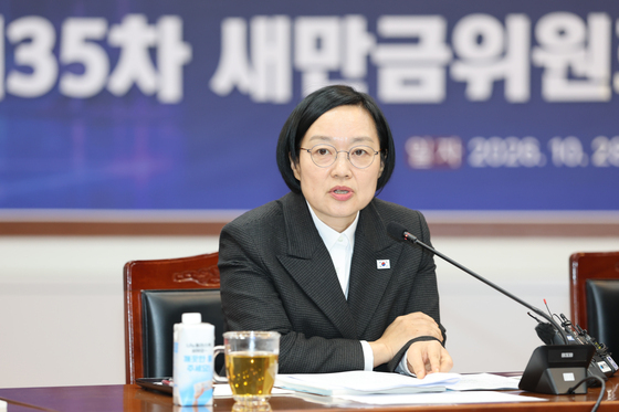 韓총리 "새만금 개발 목표 15년 앞당겨…공공 주도 개발로 전환"(종합)