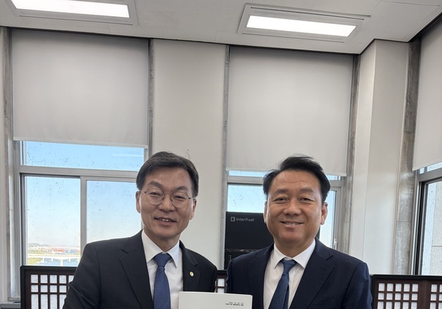 김중남 강릉시장, 이광재 국회 예결위원장 만나 특별교부세 지원 건의