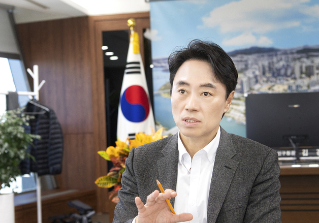 김경대 용산구청장 "이태원 참사 반복 안 돼…용산공원 훼손은 후세에 죄"