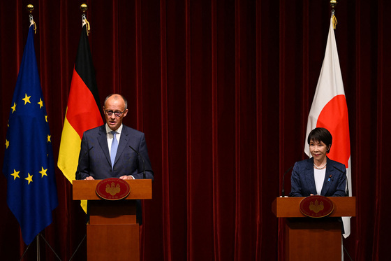 獨총리, 日·英·伊 전투기 개발 참여 의사…日, EU 전기차 보호책 우려