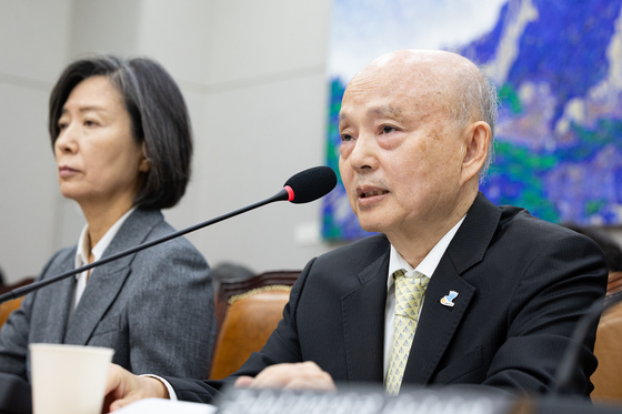 안창호 인권위원장 "'尹 방어권 보장' 생각에 변함없어…헌법 대원칙"