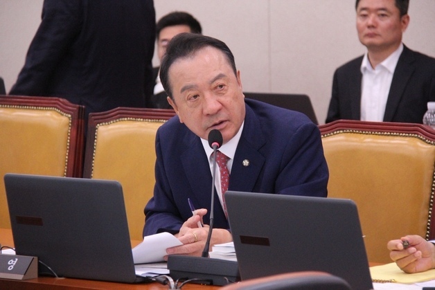 농지 전수조사 반발…엄태영 의원 '농지법 개정안' 대표발의