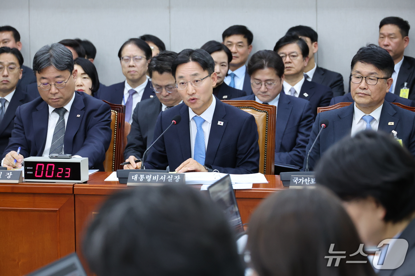 (서울=뉴스1) 신웅수 기자 = 임광현 대통령 비서실장이 29일 서울 여의도 국회에서 열린 국회운영위원회의 대통령 비서실 등에 대한 국정감사에서 의원 질의에 답변하고 있다. 202 …