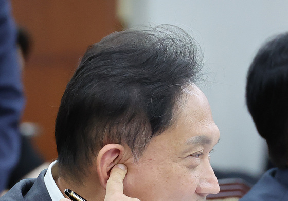 [국감] 귀 막은 김태규 의원