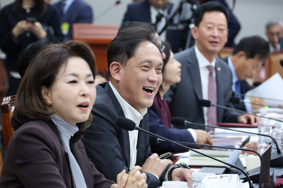 [국감] 언쟁 벌이는 김태규