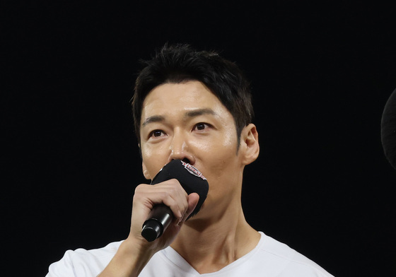 PO 3차전 시구는 배우 최진혁