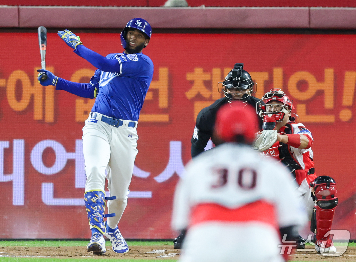(전남광주=뉴스1) 안은나 기자 = 29일 전남광주 북구 광주기아챔피언스필드에서 열린 프로야구 2026 신한 SOL KBO 포스트시즌 플레이오프 3차전 삼성 라이온즈와 KIA 타이 …