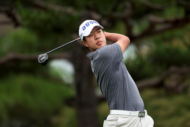 정유준, KPGA 렉서스 마스터즈 첫날 6언더파 단독 선두