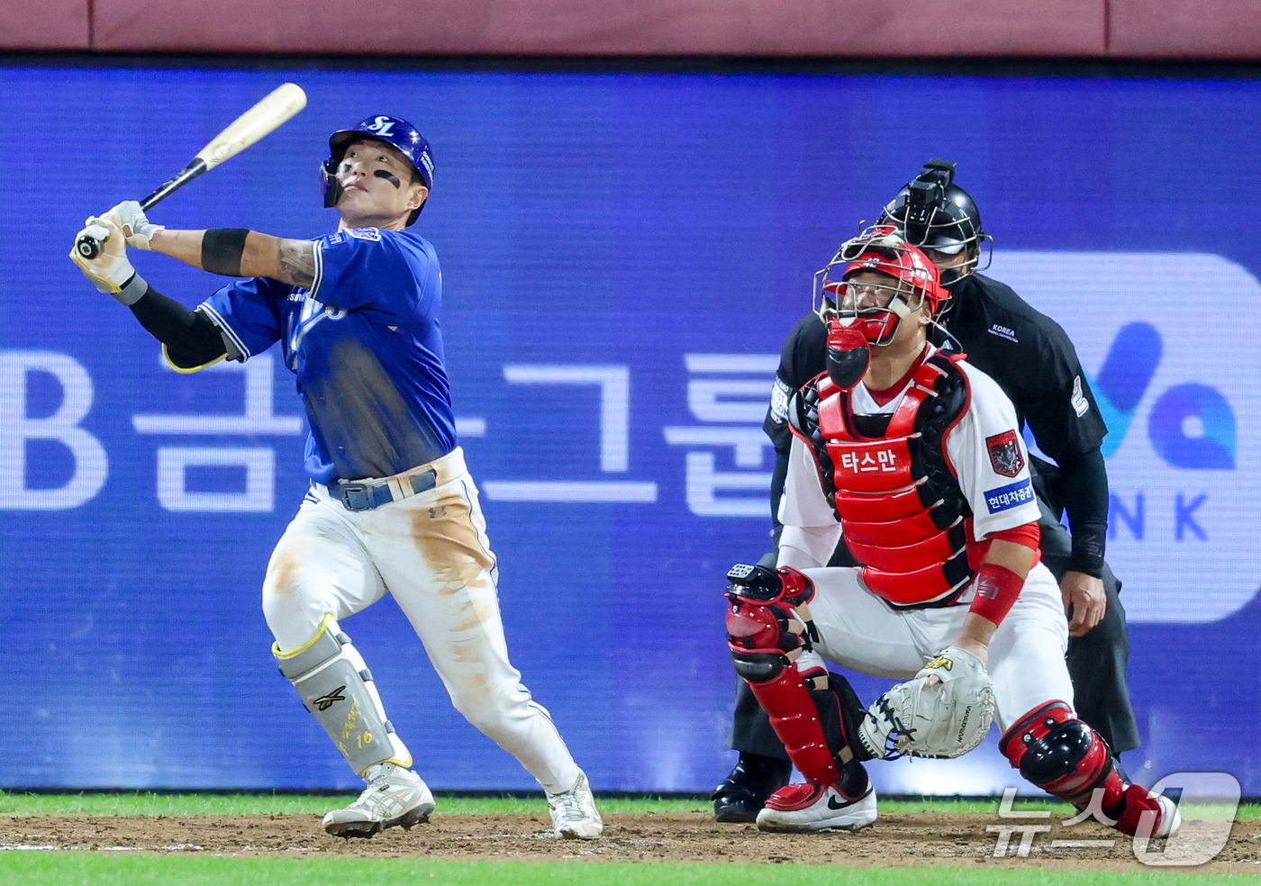 (전남광주=뉴스1) 안은나 기자 = 29일 전남광주 북구 광주기아챔피언스필드에서 열린 프로야구 2026 신한 SOL KBO 포스트시즌 플레이오프 3차전 삼성 라이온즈와 KIA 타이 …