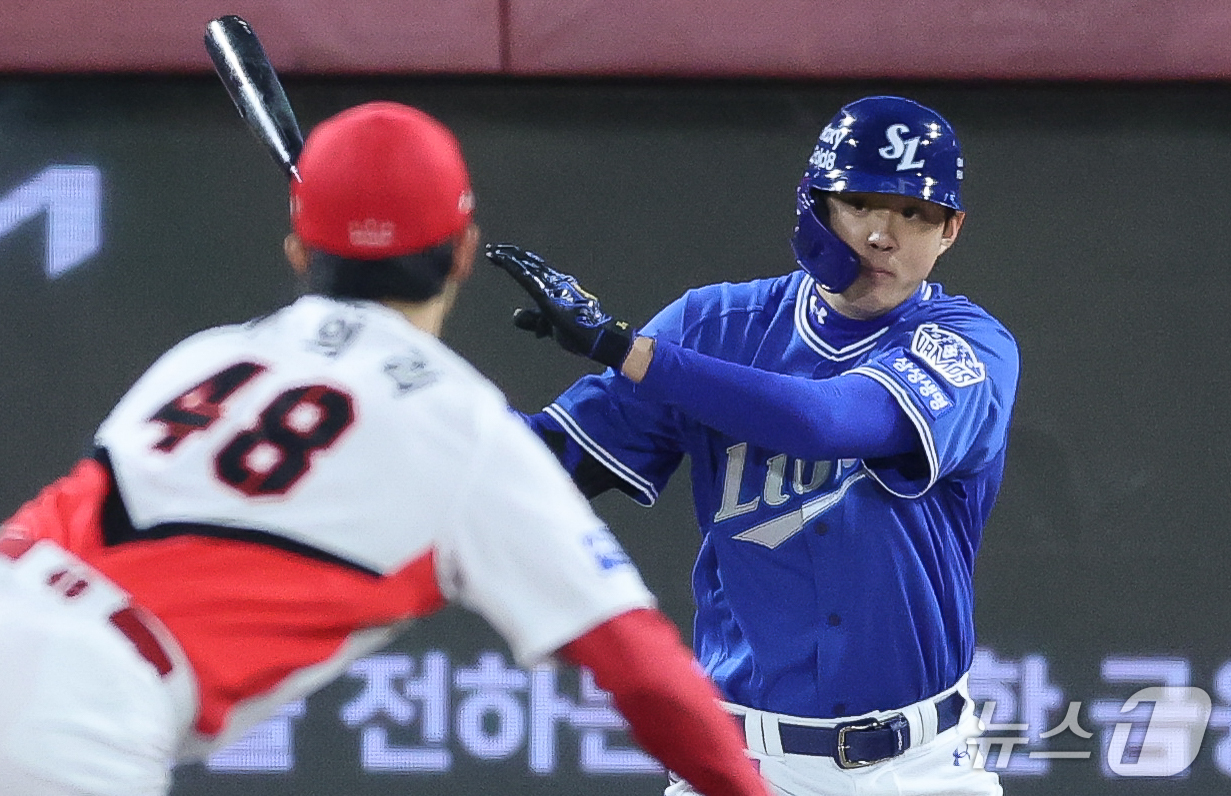 (전남광주=뉴스1) 안은나 기자 = 29일 전남광주 북구 광주기아챔피언스필드에서 열린 프로야구 2026 신한 SOL KBO 포스트시즌 플레이오프 3차전 삼성 라이온즈와 KIA 타이 …