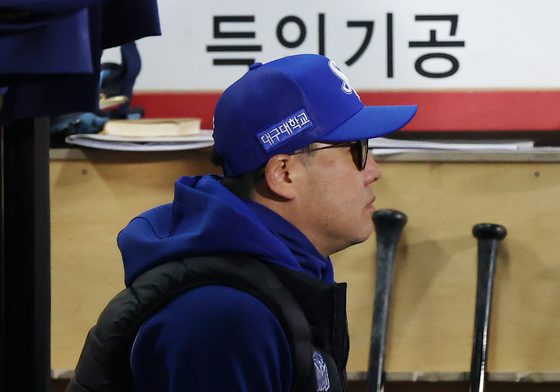 생각에 잠긴 박진만 감독