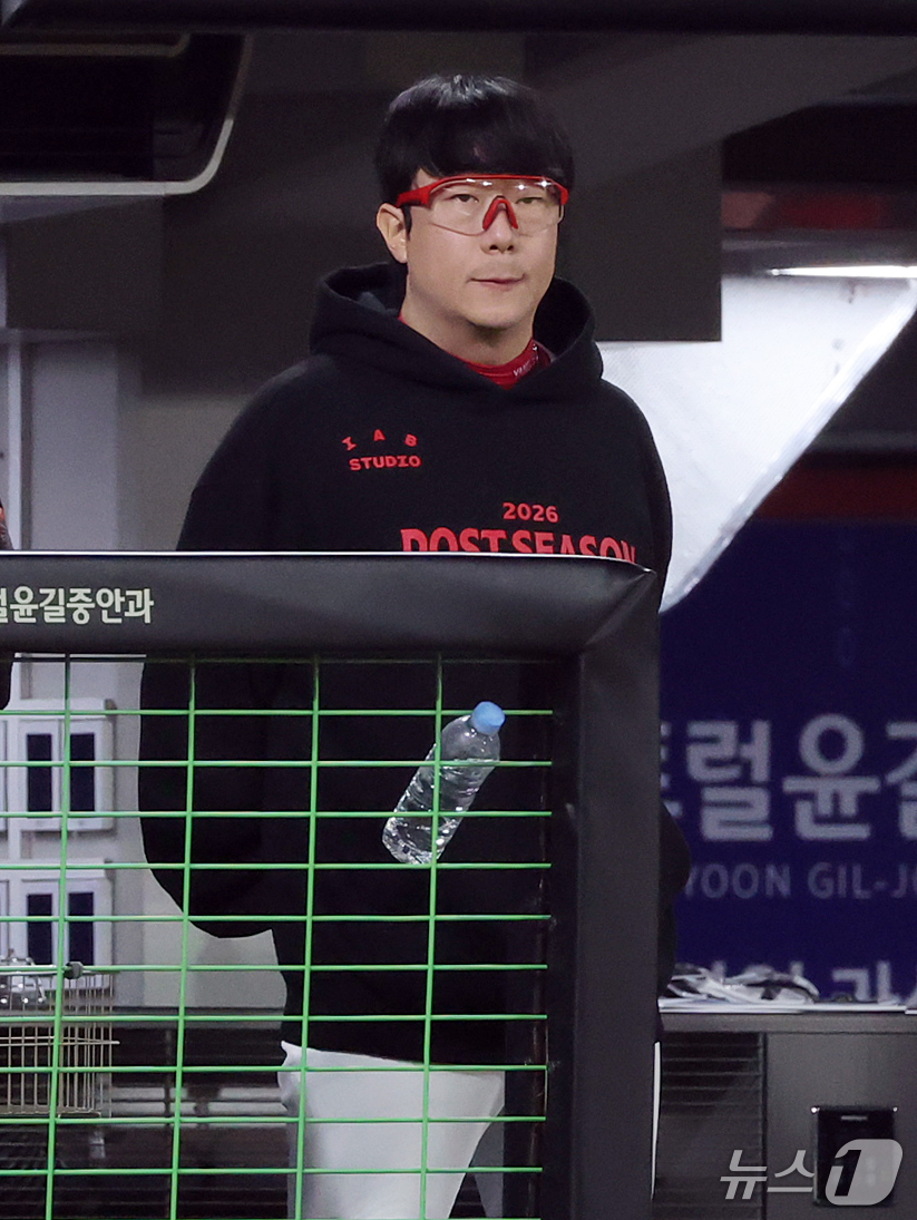 (전남광주=뉴스1) 김진환 기자 = 29일 오후 전남광주 기아챔피언스필드에서 열린 프로야구 2026 신한 SOL KBO 포스트시즌 플레이오프 3차전 삼성 라이온즈와 KIA 타이거즈 …