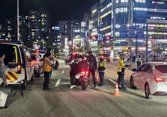 광주경찰, 개천절 연휴 폭주·난폭운전 단속…96건 적발